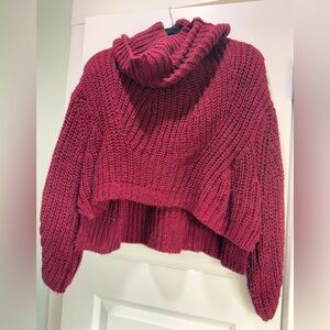 Venti6 maroon funnel neck cropped knit sweater size s/m